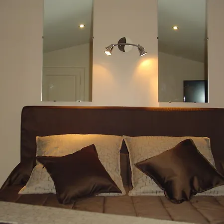 Bed & Breakfast La Cabane De Pepe Emilien *